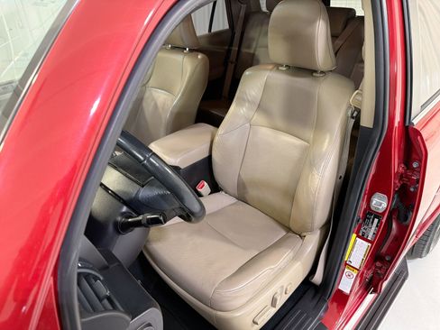 Used 2016 Toyota 4Runner Limited AWD/4WD image 10