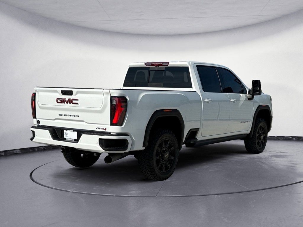 Used 2026 GMC Sierra 2500 AT4 w/ AT4 Premium Plus Package AWD/4WD image 7