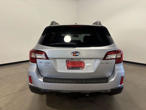 Used 2015 Subaru Outback 2.5i Premium AWD/4WD image 4