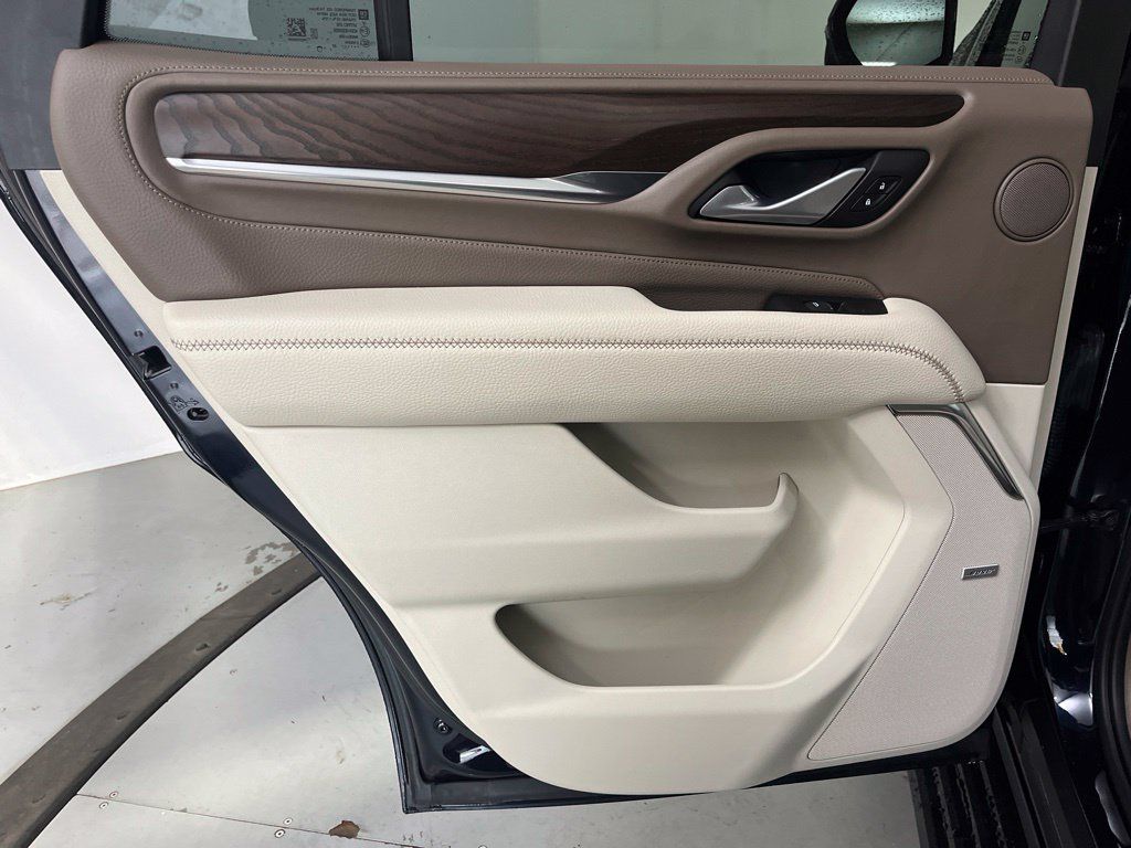 Used 2022 GMC Yukon Denali AWD/4WD image 29