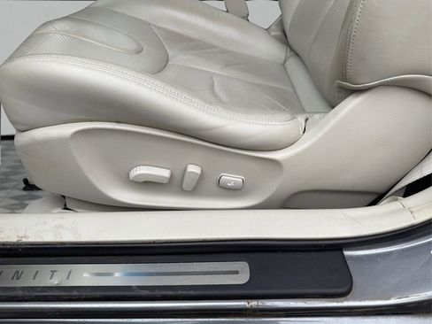 Used 2011 INFINITI G37 Journey w/ Premium Pkg image 21
