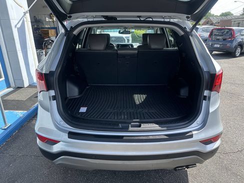 Used 2017 Hyundai Santa Fe Sport AWD/4WD image 19