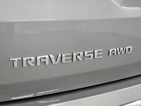 Used 2023 Chevrolet Traverse Premier AWD/4WD image 36