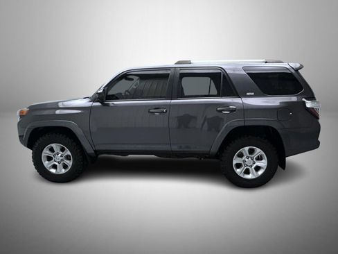 Used 2019 Toyota 4Runner SR5 image 8