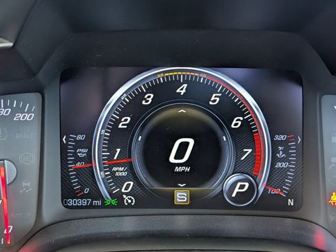 Used 2014 Chevrolet Corvette Stingray Convertible w/ 3LT Preferred Equipment Group RWD image 33