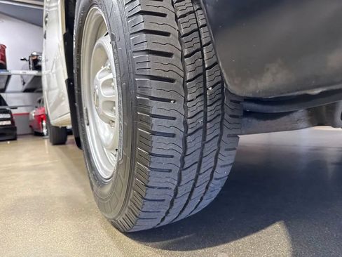 Used 2018 Nissan NV 2500 S RWD image 44
