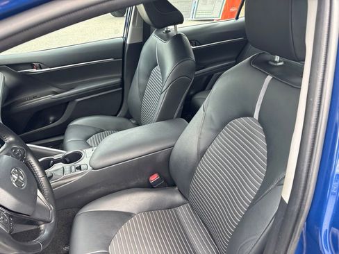 Used 2023 Toyota Camry SE w/ Cold Weather Package AWD/4WD image 33