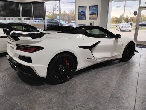 New 2026 Chevrolet Corvette Z06 w/ Z07 Performance Package image 10