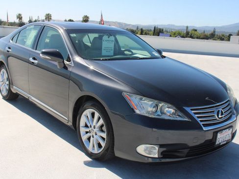 Used 2011 Lexus ES 350 FWD image 2