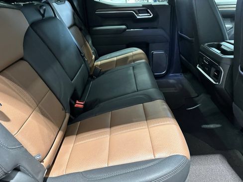 Certified 2025 Chevrolet Silverado 1500 High Country w/ Technology Package AWD/4WD image 20
