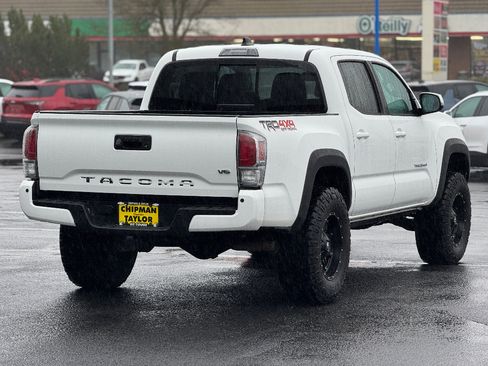 Used 2020 Toyota Tacoma TRD Off-Road image 16