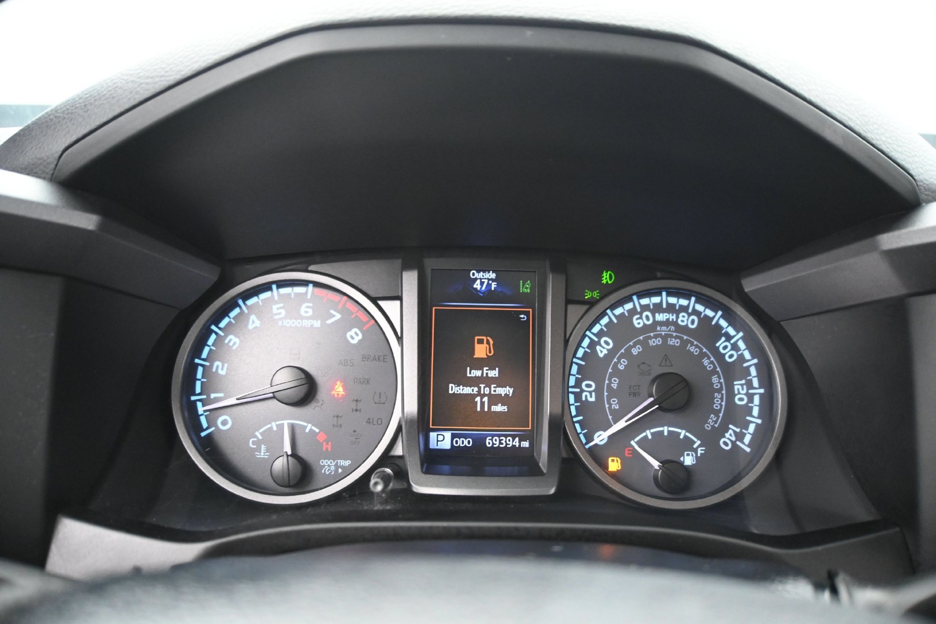 Used 2020 Toyota Tacoma TRD Sport AWD/4WD image 24