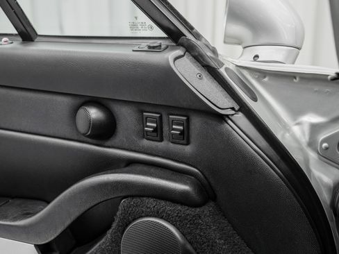 Used 1998 Porsche 911 GT3 RS image 35