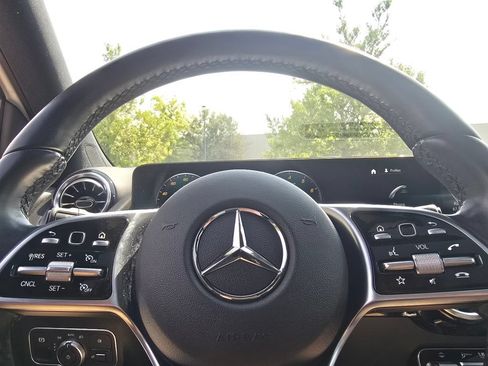 Certified 2023 Mercedes-Benz GLA 250 4MATIC image 29