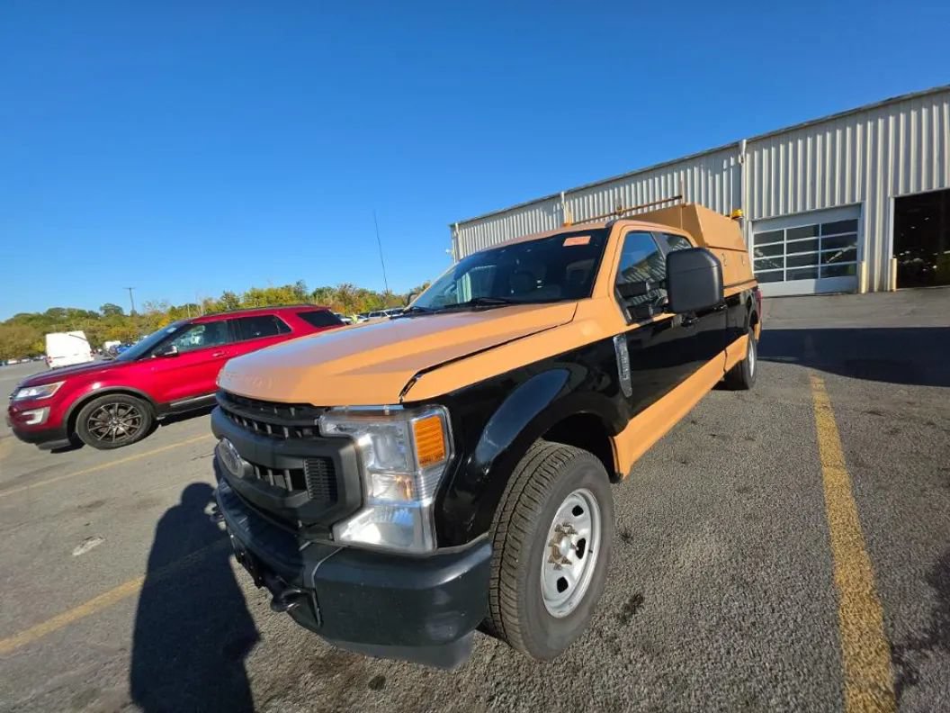Used 2021 Ford F350 XL w/ Power Equipment Group RWD image 1