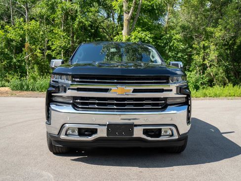 Used 2019 Chevrolet Silverado 1500 LTZ w/ LTZ Plus Package AWD/4WD image 8