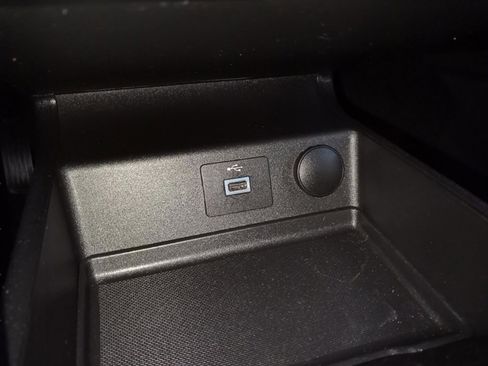 Used 2018 Ford Fusion S image 31