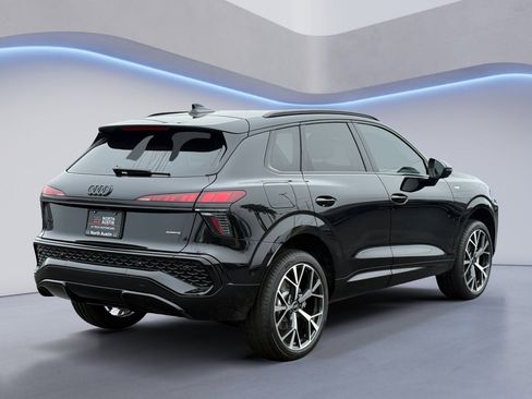 New 2026 Audi Q3 quattro 2.0T AWD/4WD image 6