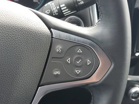 Certified 2023 Chevrolet Traverse LT FWD image 24