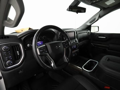 Used 2021 Chevrolet Silverado 1500 LT Trail Boss w/ Convenience Package II image 11