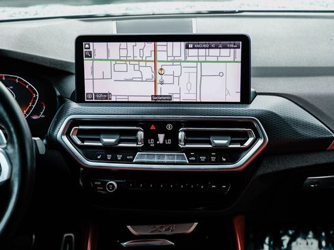 Used 2022 BMW X4 xDrive30i w/ M Sport Package 2 image 11