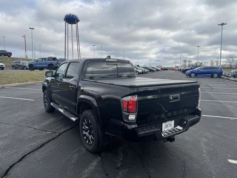 Certified 2023 Toyota Tacoma Limited image 5