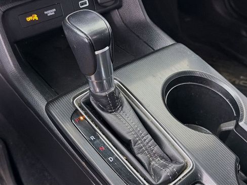 Used 2023 Honda Civic Sport image 17