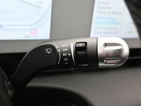 Used 2024 Hyundai Ioniq 5 SE RWD image 18