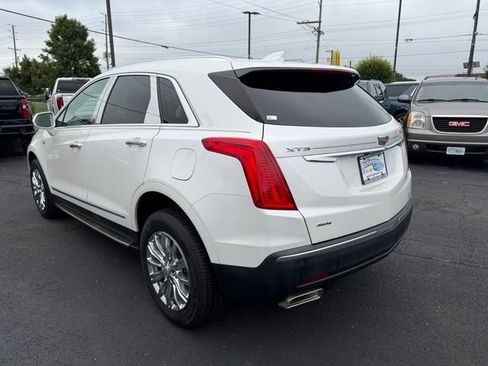 Certified 2018 Cadillac XT5 Luxury w/ Driver Awareness Package AWD/4WD image 6