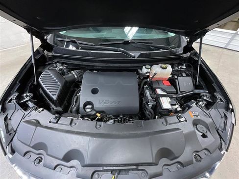 Used 2021 Chevrolet Traverse LS image 30