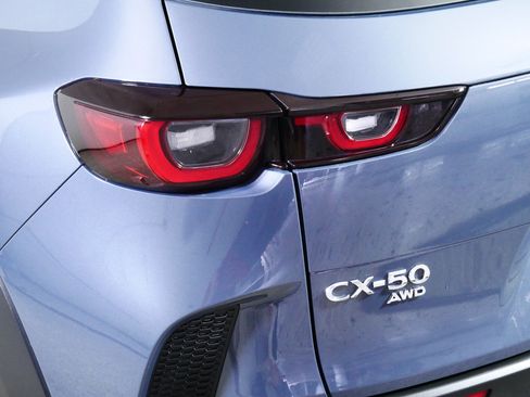 Used 2024 MAZDA CX-50 Meridian Edition w/ Weather Package AWD/4WD image 17