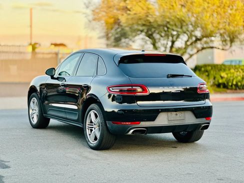 Used 2018 Porsche Macan Sport Edition AWD/4WD image 6