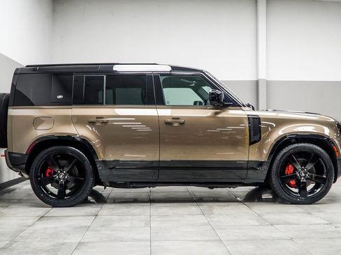 Used 2021 Land Rover Defender 110 X image 6