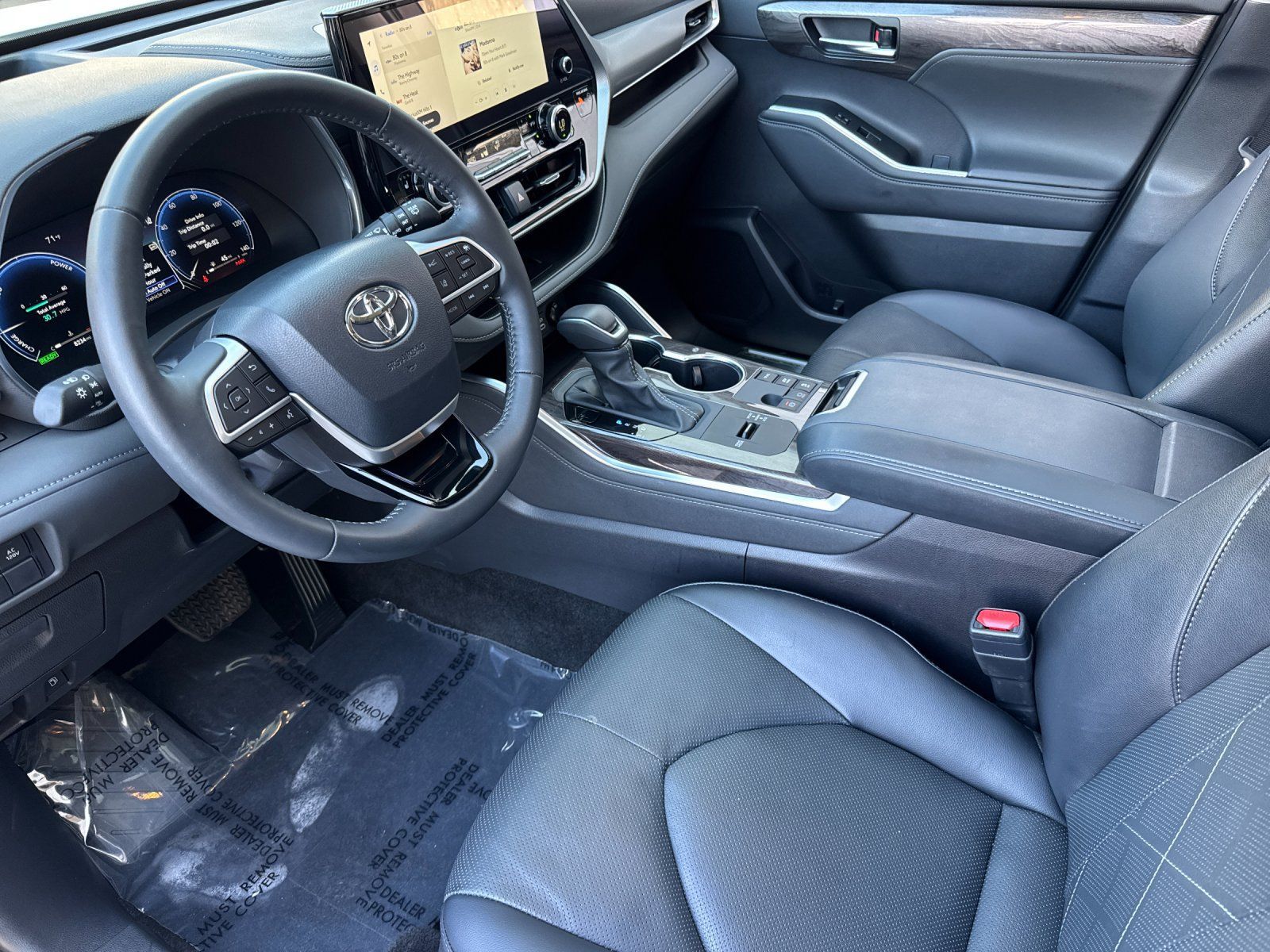 Used 2026 Toyota Highlander Platinum AWD/4WD image 9