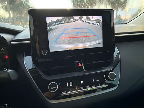 Used 2023 Toyota Corolla LE FWD image 10