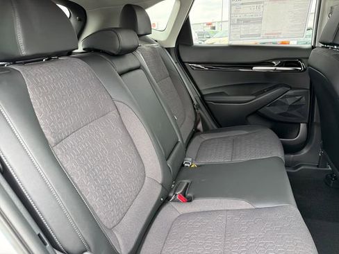 New 2026 Kia Seltos S FWD image 23