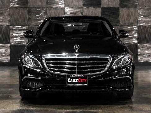 Used 2017 Mercedes-Benz E 300 image 6