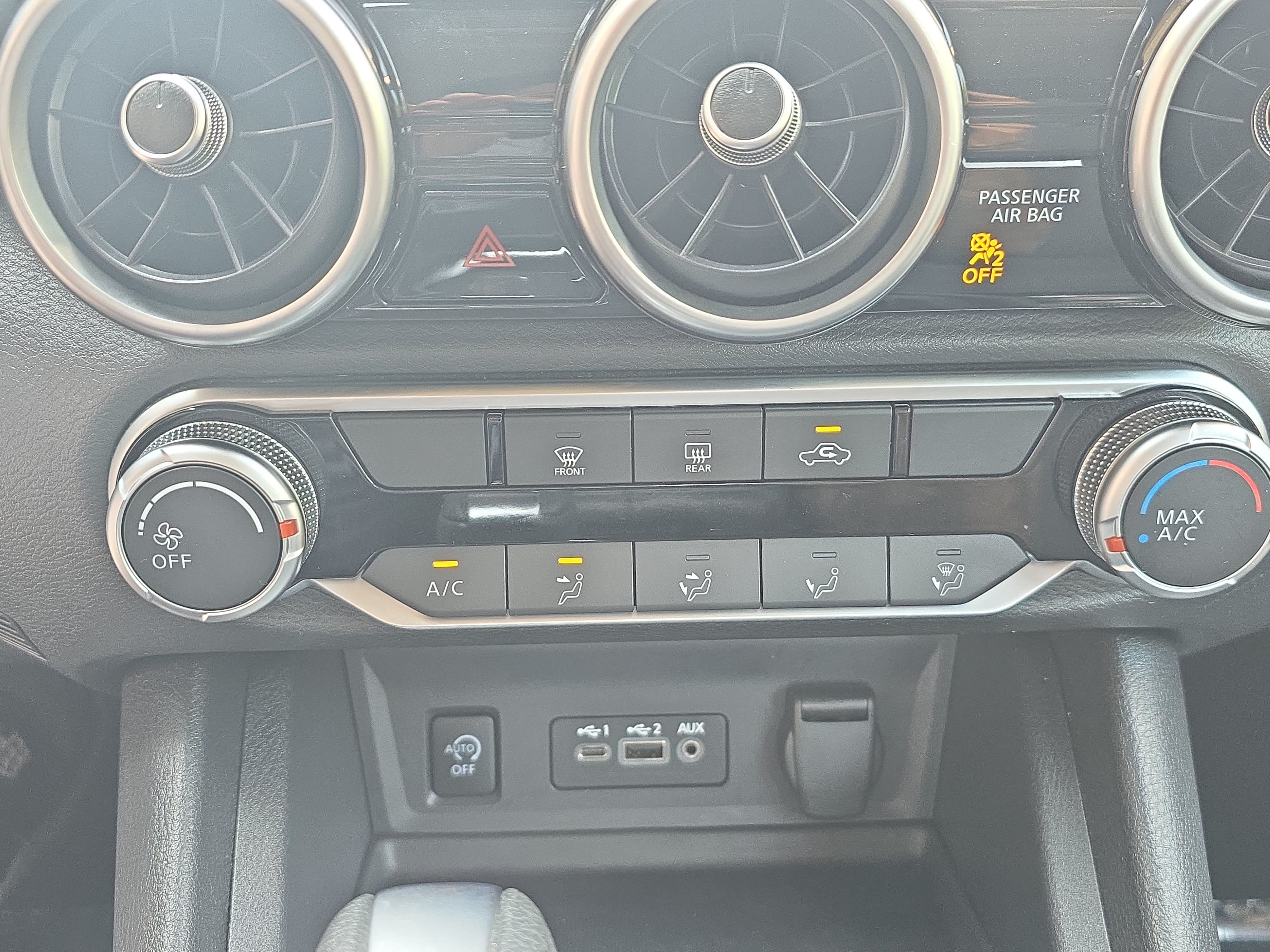 Used 2025 Nissan Sentra SV FWD image 22