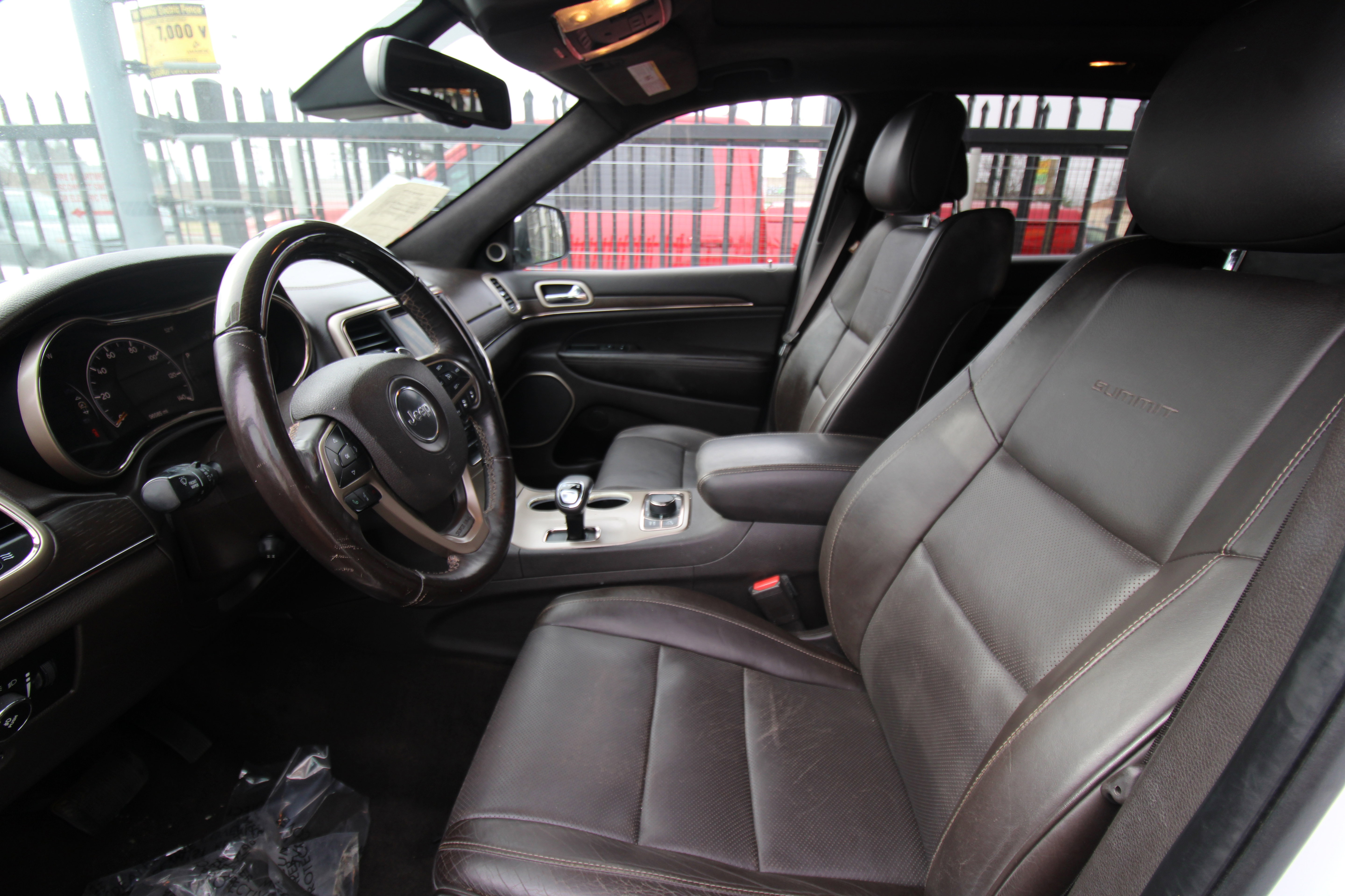 Used 2014 Jeep Grand Cherokee Summit AWD/4WD image 25