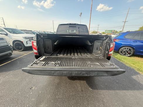 Used 2020 Nissan Titan Platinum Reserve w/ Moonroof Package AWD/4WD image 5
