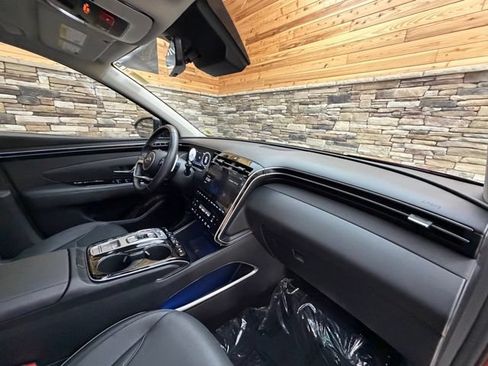 Used 2023 Hyundai Tucson Limited w/ Cargo Package AWD/4WD image 15
