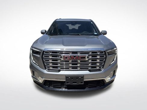 Used 2024 GMC Acadia Denali FWD image 2