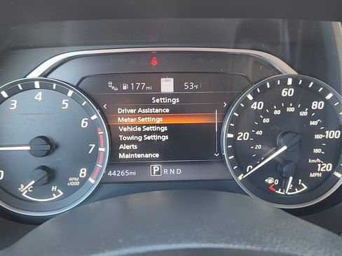 Used 2022 Nissan Titan SV w/ SV Convenience Package image 11