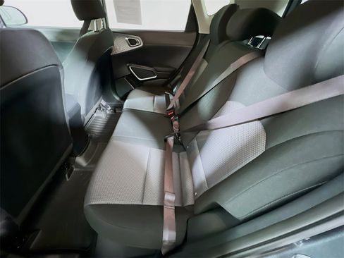 Used 2023 Kia Soul LX w/ LX Technology Package image 22