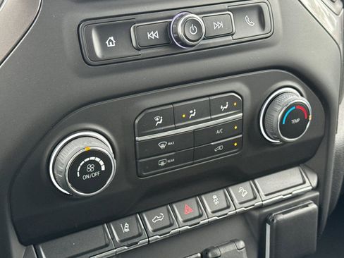 Used 2024 Chevrolet Silverado 2500 W/T w/ WT Convenience Package image 21