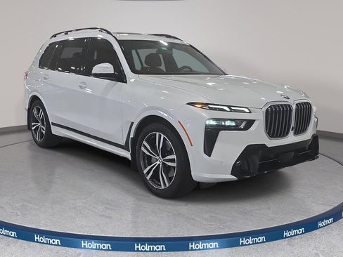 Certified 2024 BMW X7 xDrive40i w/ M Sport Package image 4