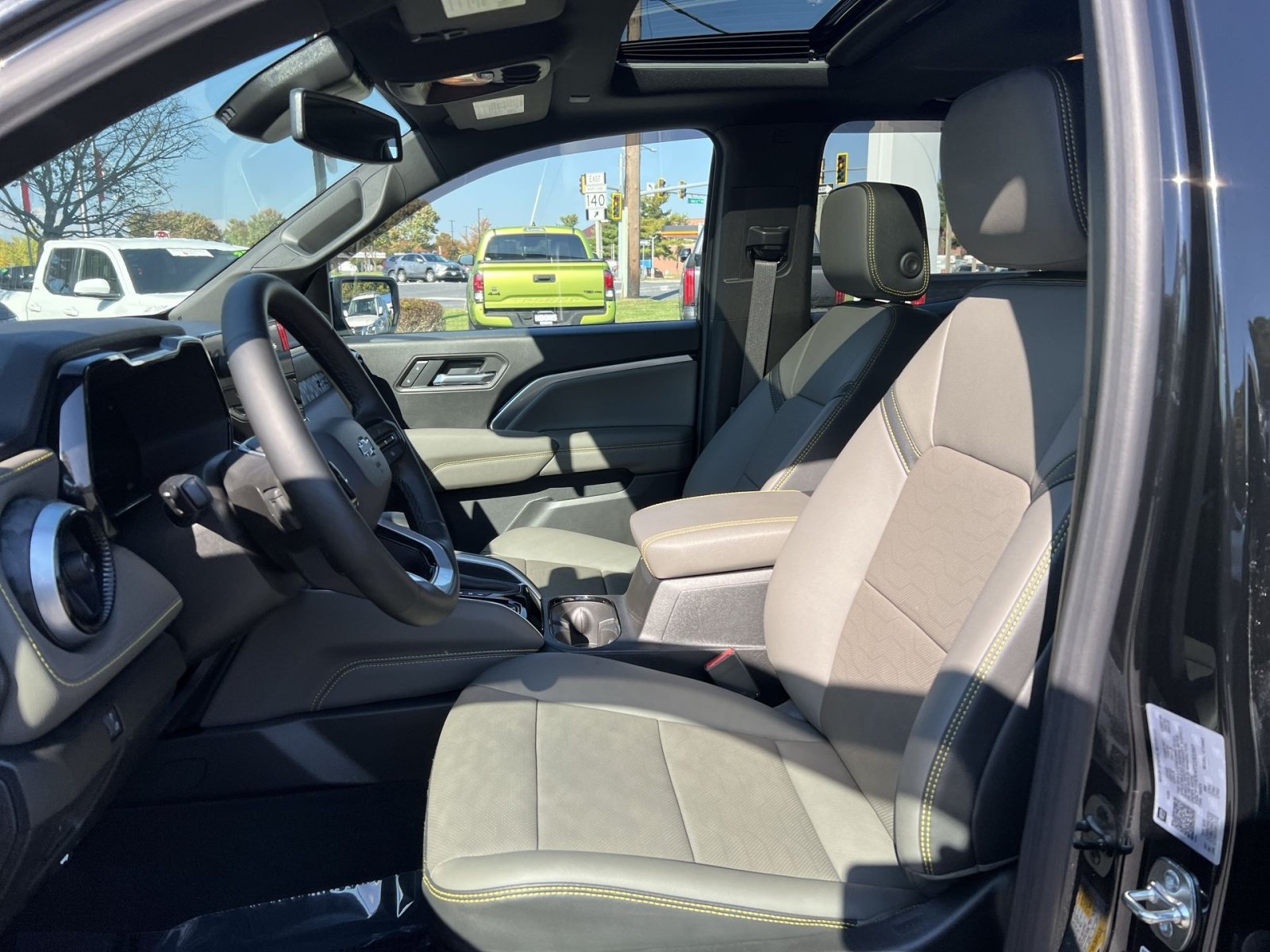 Used 2026 Chevrolet Colorado ZR2 AWD/4WD image 13