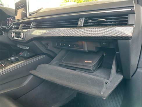 Used 2019 Audi S4 Premium Plus w/ Premium Plus Package AWD/4WD image 15