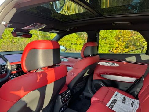 New 2026 Genesis GV70 2.5T Sport Prestige image 24