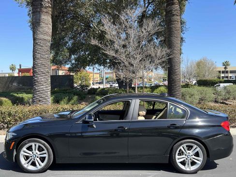 Used 2018 BMW 320i Sedan image 15
